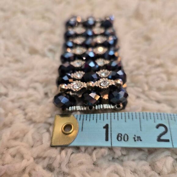 NWOT Rhinestone & Bead Stretch Bracelet Silver - Picture 8 of 8